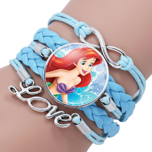 Disney-armband för flickor med den lilla sjöjungfrun med vit bakgrund
