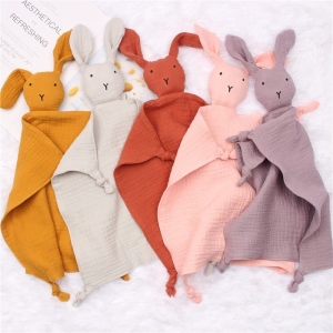 Gosedjur för flickor i form av en trendig liten kanin, i en rad olika färger
