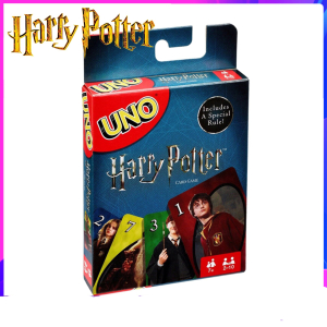 Harry Potter-versionen av UNO-kortspelet för tjejer. Original och praktiskt i en låda