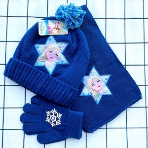 Set med blå hatt och halsduk med snödrottningen Elsa för flickor, komplett med handskar och halsduk. Bra kvalitet och mycket bekväm